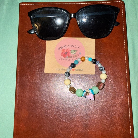 Kids  Beaded Bracelet - Picture 3 of 3